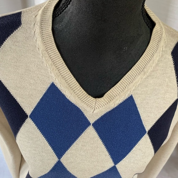 Unisex cotton long sleeved argyle sweater - Picture 3 of 10